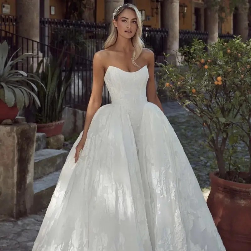 CALLA BLANCHE, Blush Bridal Lounge EXCLUSIVE - SPRING 2025 TRUNK SHOW! Main Image