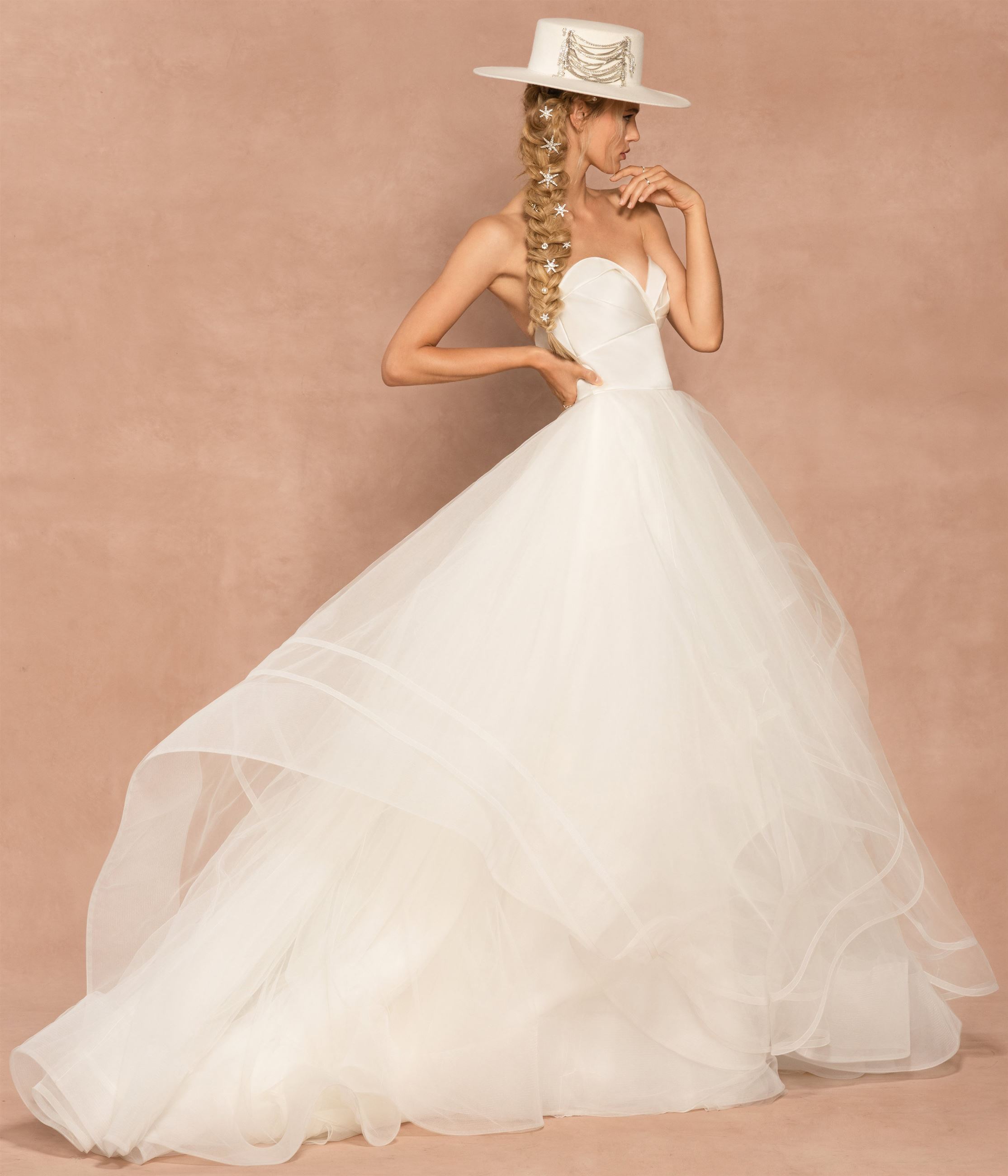 <span style="color:#EA1484"> HAYLEY PAIGE</span>, 'SPRING 2020' TRUNK SHOW! Main Image